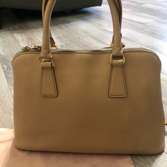 Prada Zip Wallet and Promenade Suffiano Lux Medium Satchel - Picture 3 of 16